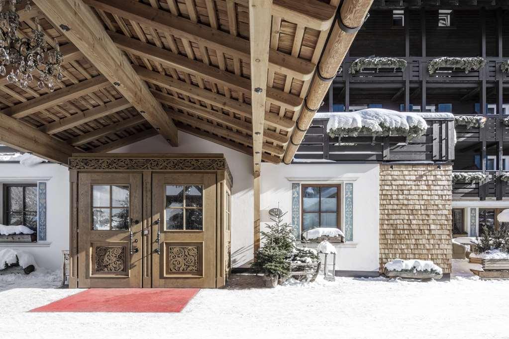 Hotel Tyrol Selva di Val Gardena Exterior photo