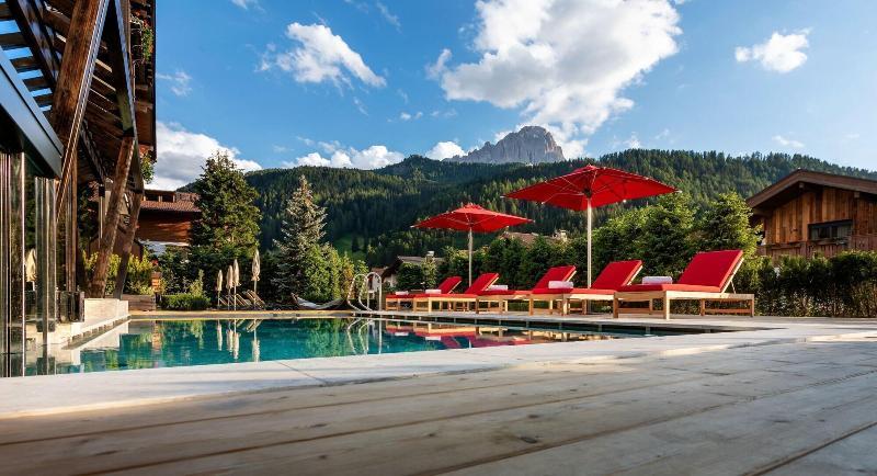 Hotel Tyrol Selva di Val Gardena Exterior photo